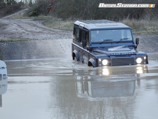 Land Rover Defender Electric Concept 2013 Picture #5 Land Rover Defender Electric Concept 2013 Picture #5